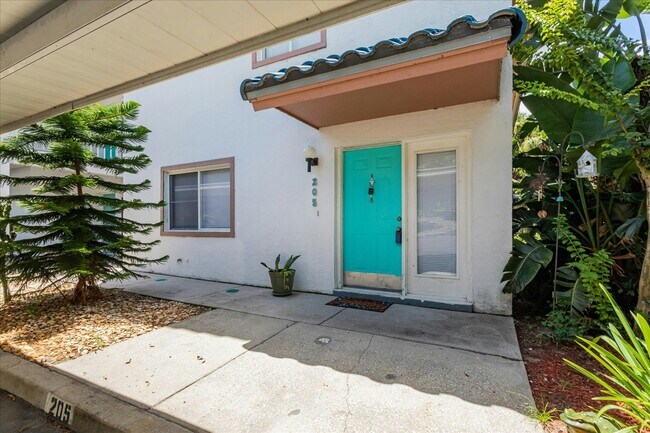Foto del edificio - 205 Country Ln NE