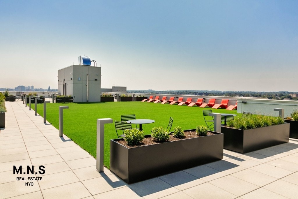 4609 69th St Unit 409, Queens, NY 11377 Room for Rent in Queens, NY