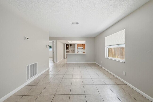 Foto del edificio - 2564 42nd Ave N