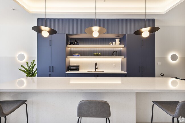 Building Photo - Northside Vistas