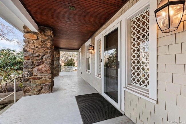 Foto del edificio - 47 Greenacres Ave