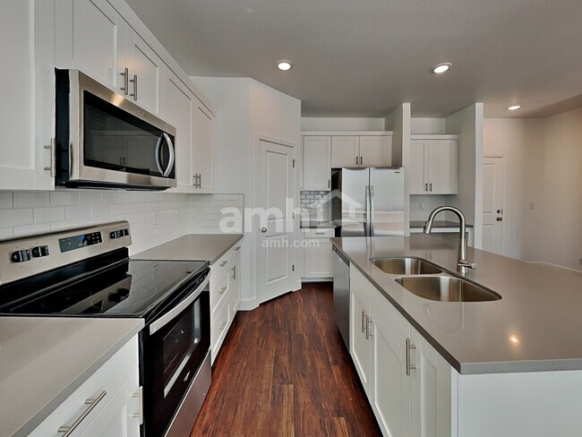 Foto del edificio - 4215 W St Charles Ave
