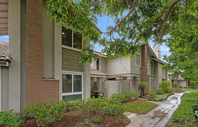 Foto del edificio - 5599 Tiffany Ave