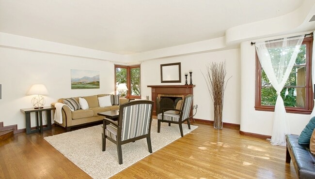 Living room - 14526 Evanston Ave N