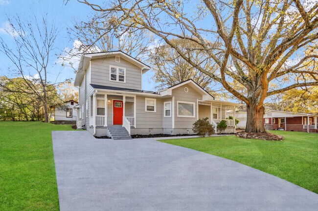 Building Photo - 8510 Dawn Ave