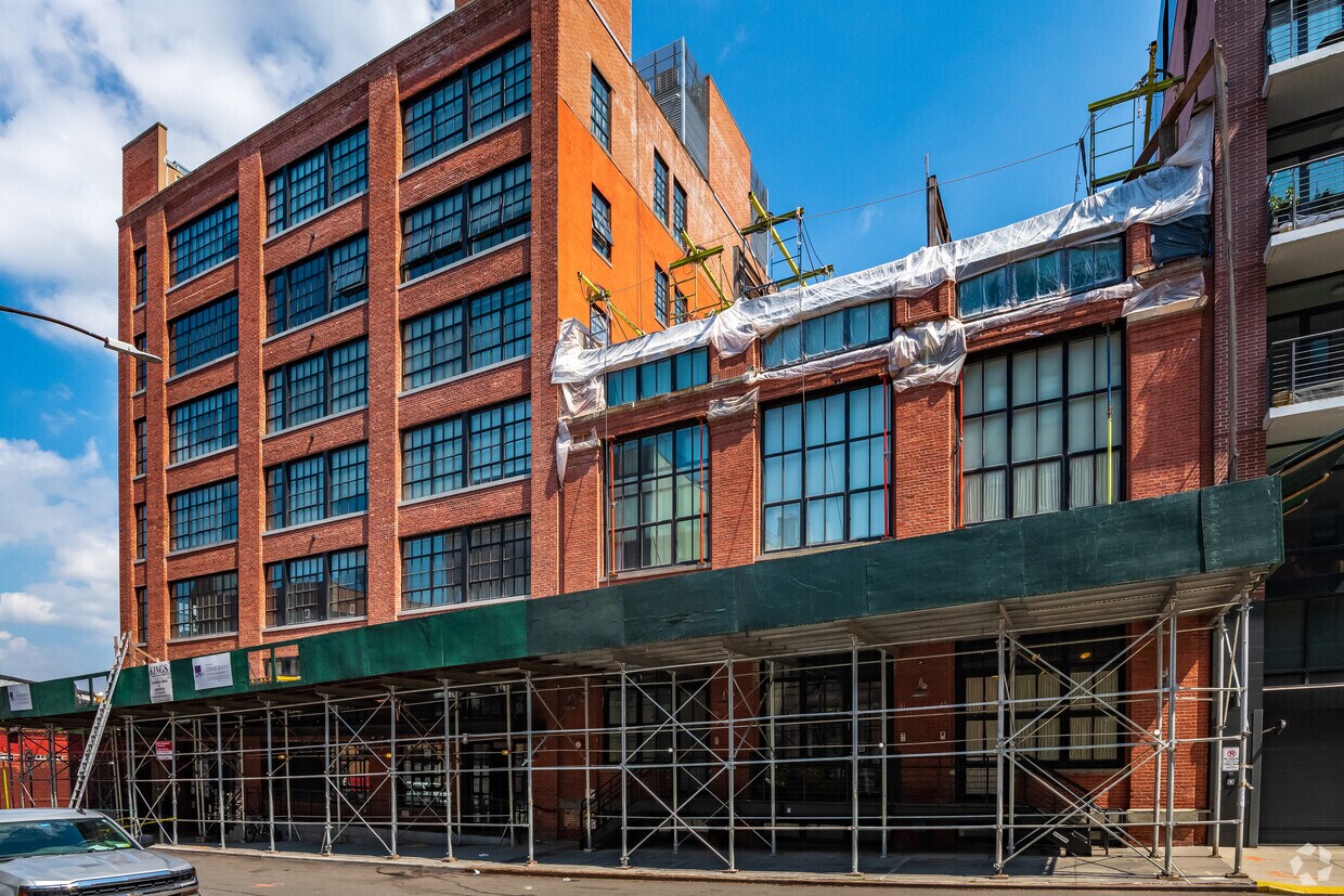 Building Photo - Kirkman Lofts