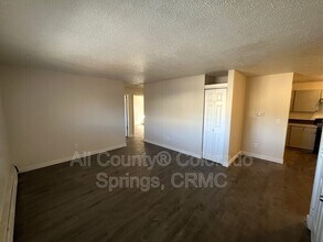 Building Photo - 2119 Preuss Rd
