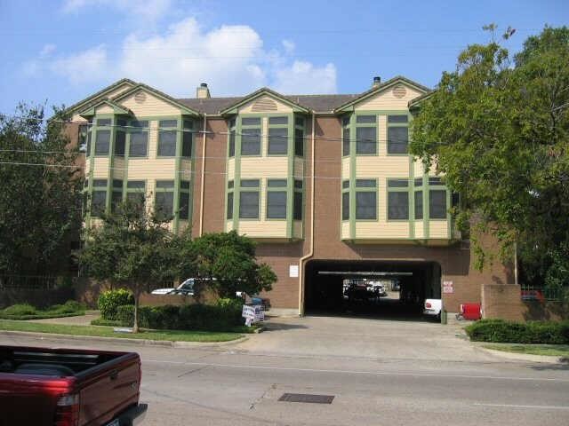 Primary Photo - 2802 Nueces St