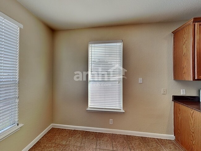 Building Photo - 13903 Bella Donna