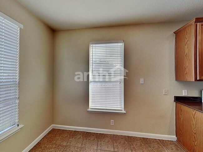 Foto del edificio - 13903 Bella Donna