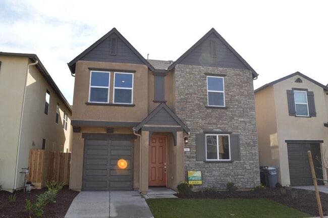Photo - 260 Shafer Ave House