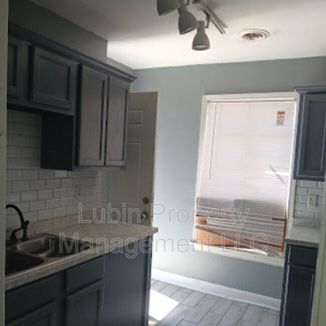 Foto del edificio - 3203 Crump Ave