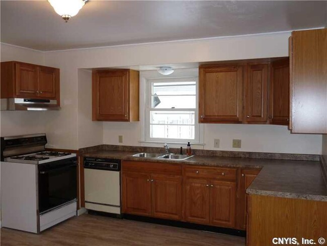 Building Photo - 111 Homewood Dr