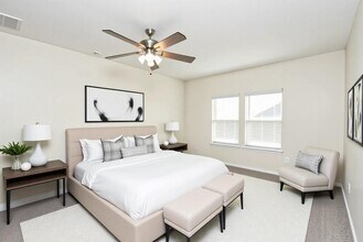 Building Photo - 21170 Alder Oaks Dr