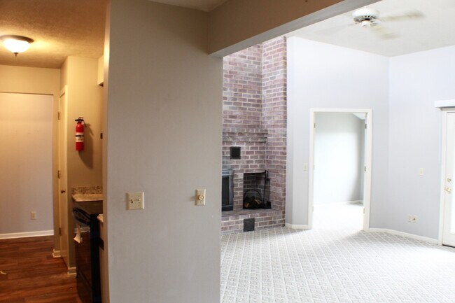 Foto del edificio - 1026-11 Blue Ridge Dr
