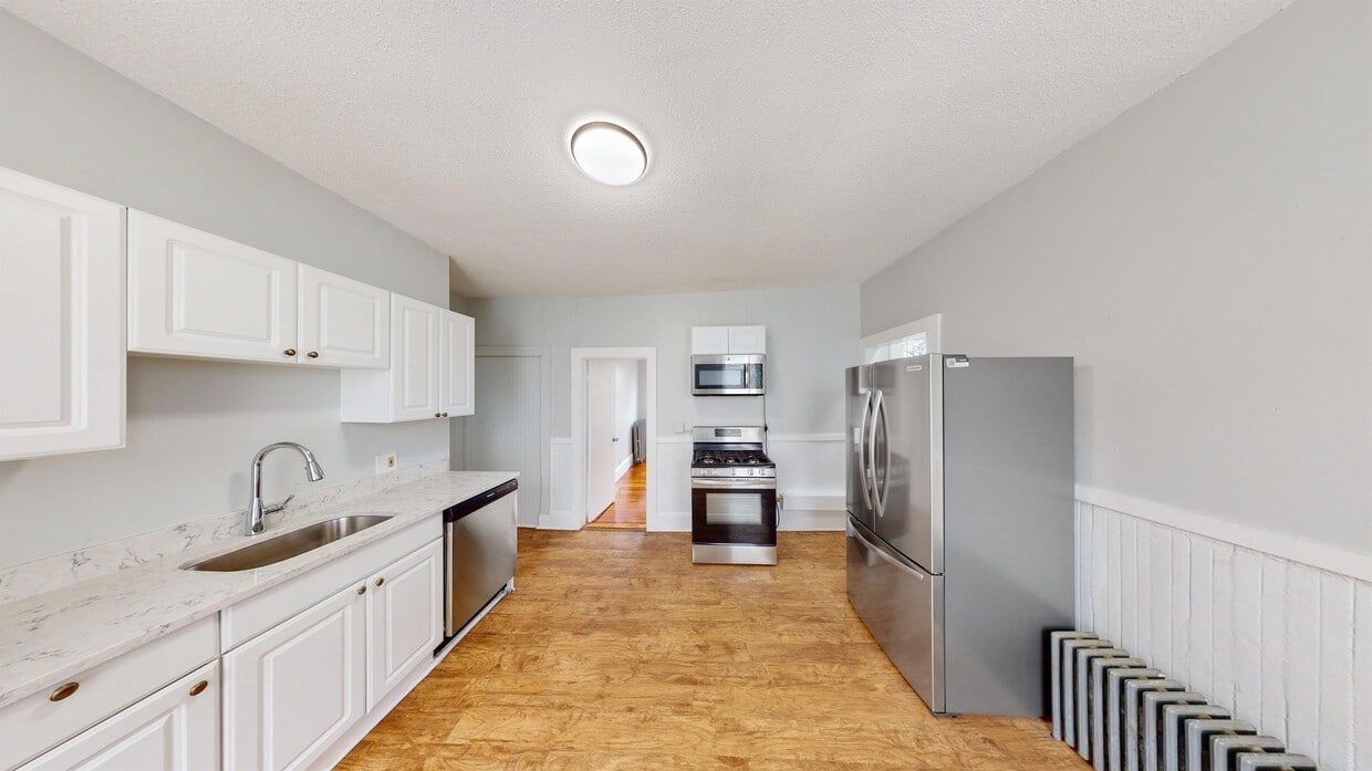 Photo - 110 Howland Street