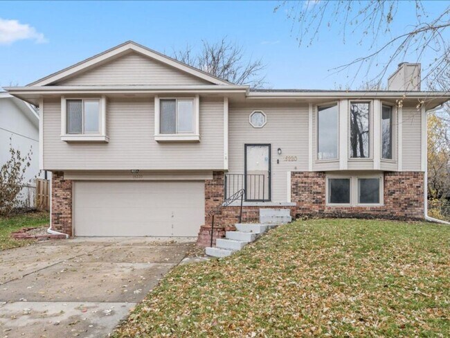 Foto del edificio - 3 bedroom , 2 bathroom House - Coming Soon