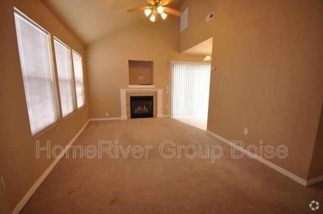 Building Photo - 1329 N Stephanie Ln