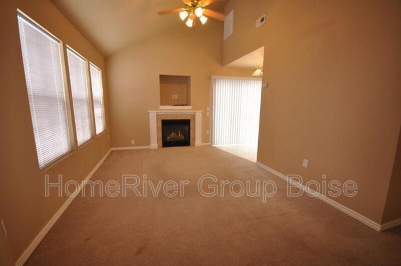 Primary Photo - 1329 N Stephanie Ln