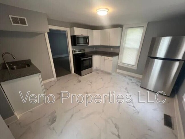 Foto del edificio - 131 W High St