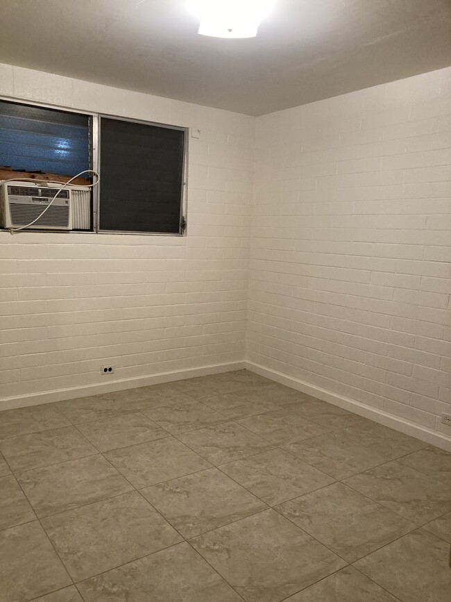 Building Photo - 807 Hausten St