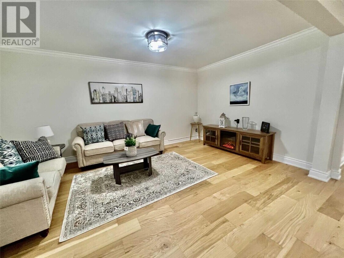 120 Eastchester Ave, St. Catharines, ON L2P 2Z2 House for Rent in St