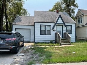 Building Photo - 2207 W McCormick St