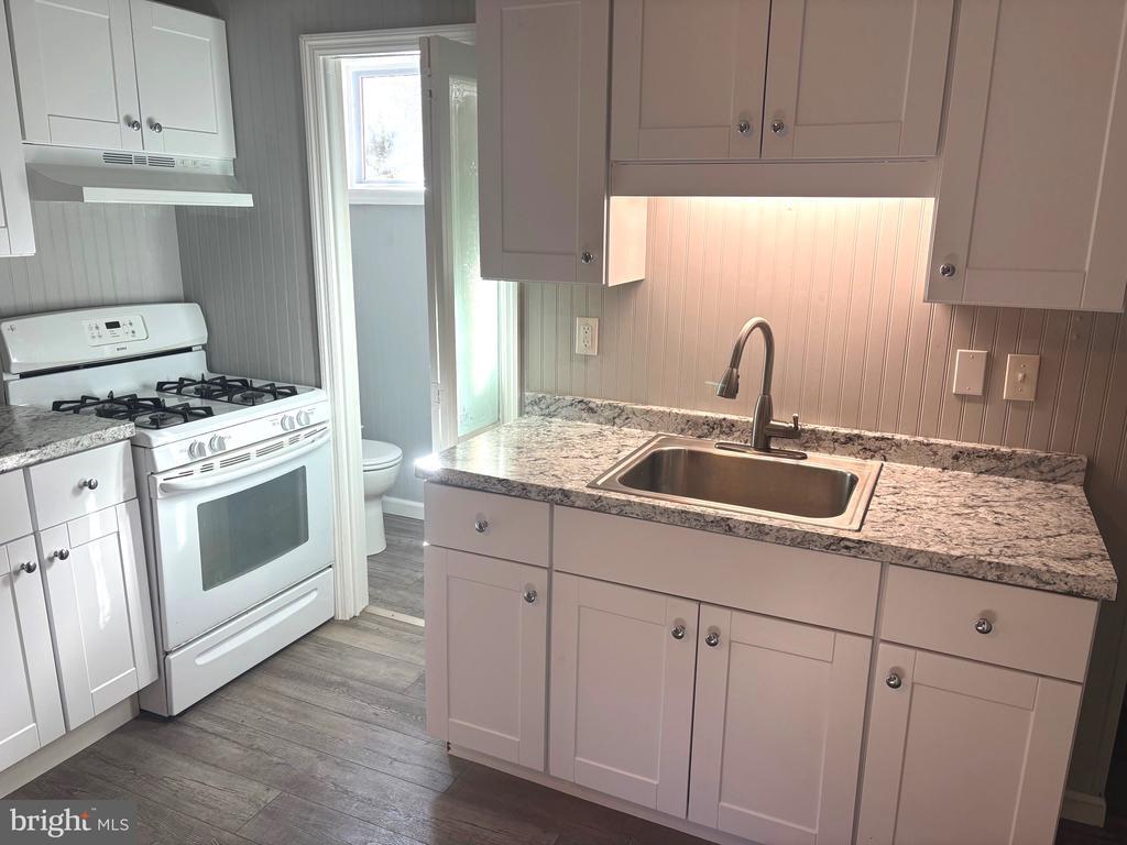 Primary Photo - 308 E Union St