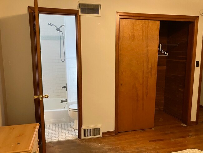 Foto del edificio - 1119 Hillcrest Rd