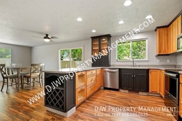 Foto del edificio - 3408 Colorado Ave