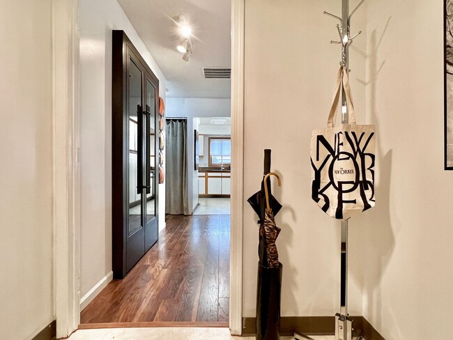 Foto del edificio - The Webster Street Retreat: A Fabulous Hot...
