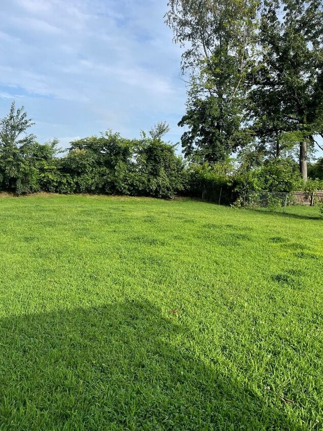 Foto del edificio - 3 Bedroom Dog Friendly Home For Rent Near Exit 1