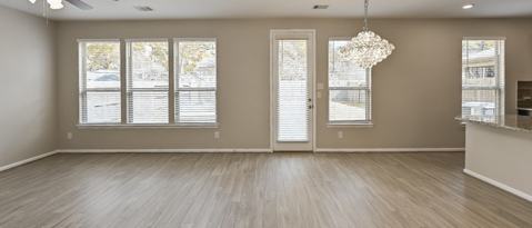 Foto del edificio - 14350 Persimmon Woods Dr