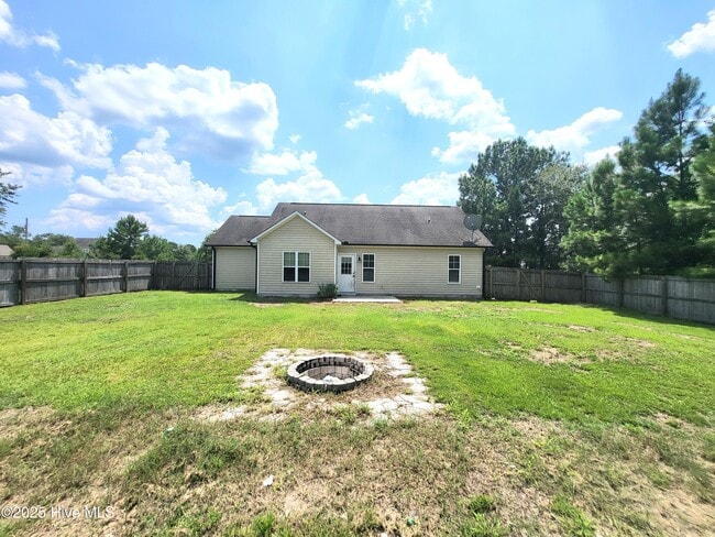 Building Photo - 118 Blueberry Fields Rd