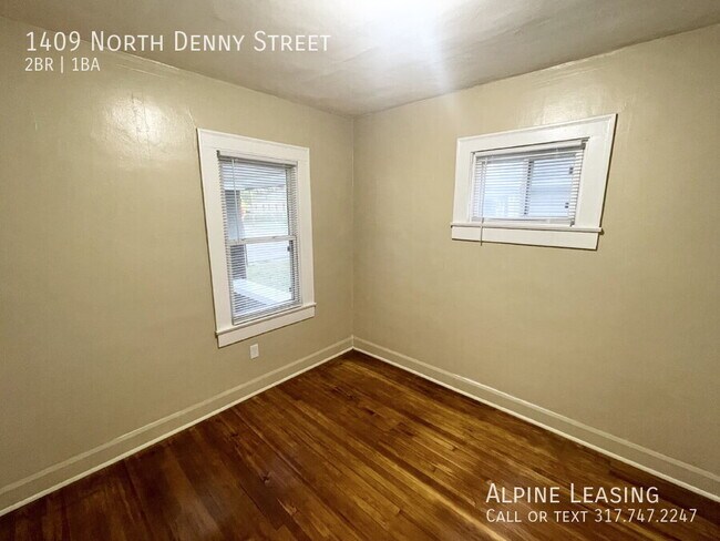Building Photo - 1409 N Denny St