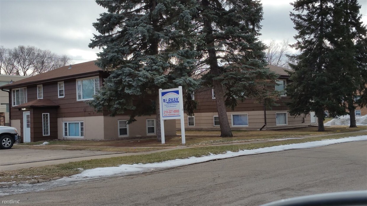 Primary Photo - 907 9th Ave S