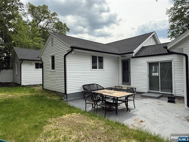 Foto del edificio - 41 Woods Ave