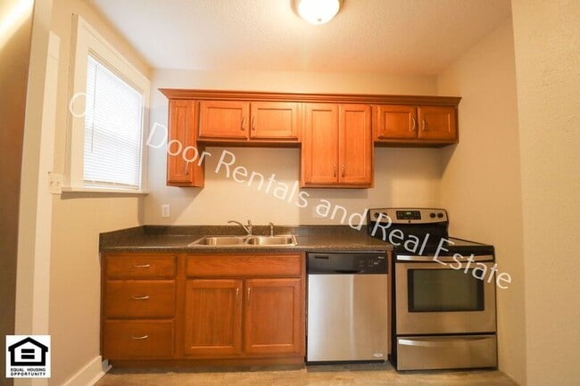 Foto del edificio - 1420 Garfield St