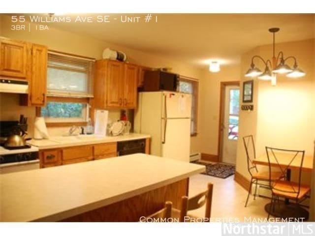 Kitchen - 55 Williams Ave SE