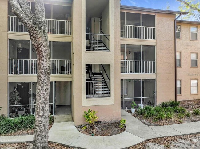 Foto del edificio - 615 Dory Ln
