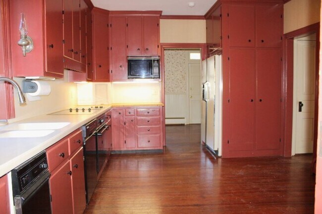 Building Photo - 1447 Park Rd