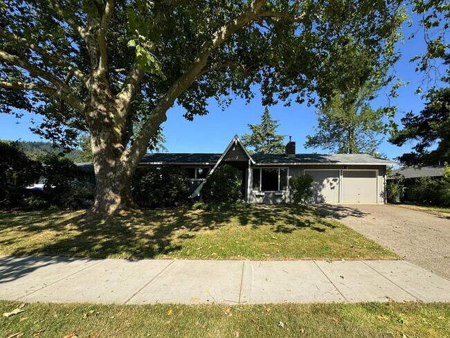 Building Photo - 4360 Mill St
