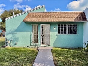 Building Photo - 617 NW 10th St