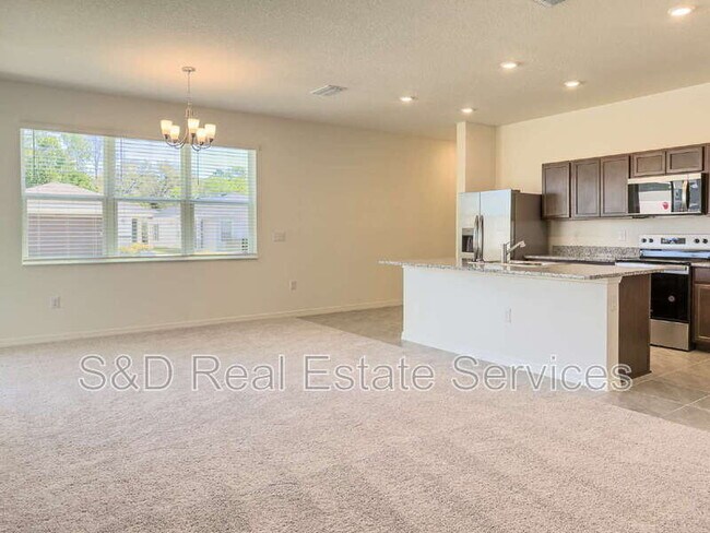 Building Photo - 8476 Monterey Pne Wy