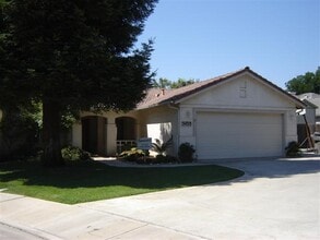 Building Photo - 5433 W La Vida Ct