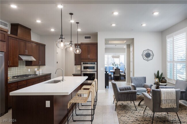 Foto del edificio - 11280 Granite Ridge Dr