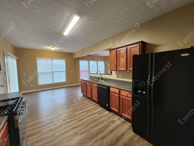 Foto del edificio - 535 Poplar Bend