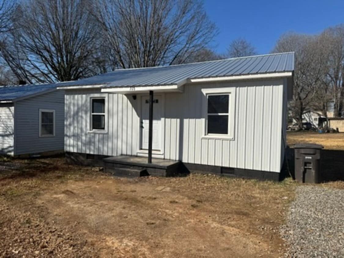 Foto principal - Statesville - 2BD/1BA