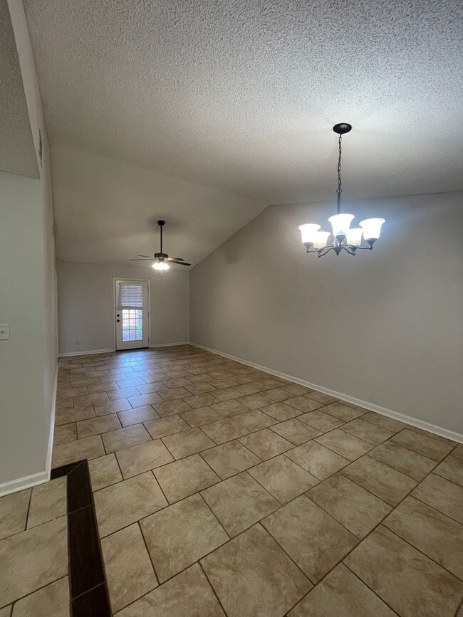 Building Photo - 117 Leeswood Cir