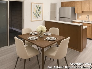 Foto del edificio - 1007 Evening Dun St